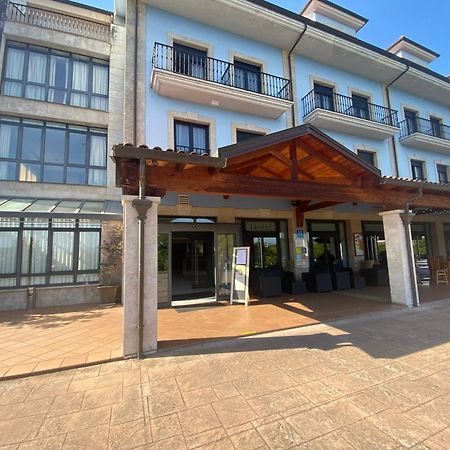 Hotel Cristina Noreña Екстериор снимка
