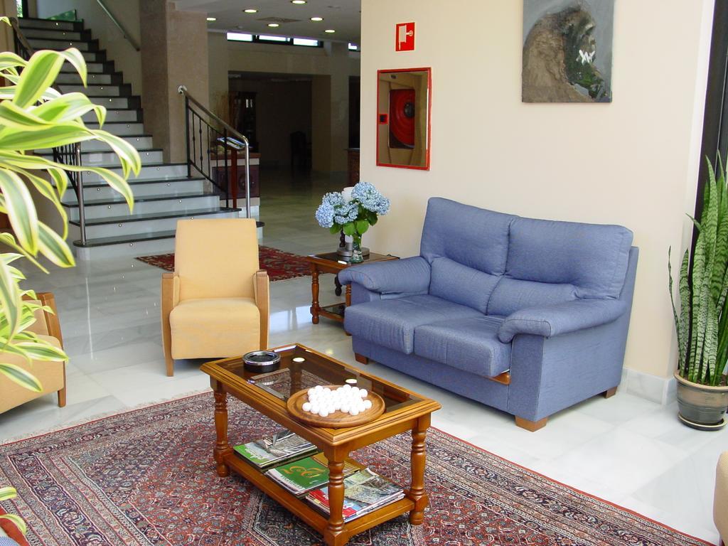 Hotel Cristina Noreña Екстериор снимка